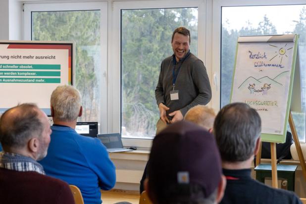 Themengipfel 17-8879